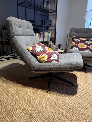 Swivel armchairs like new, set of 2