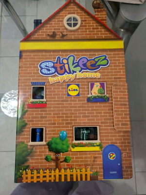 Stikeez Happy Home new, complete collection