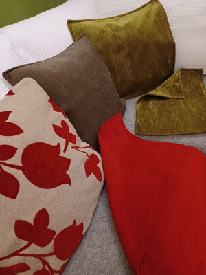 Decorative sofa pillowcases like new, set of 5 pieces