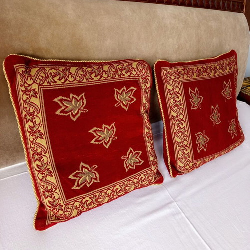 Vintage decorative pillows set of 2 used, embossed velvet, gold cord