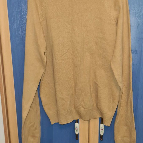 Zara thin knit shirt size Large like new, mocha color
