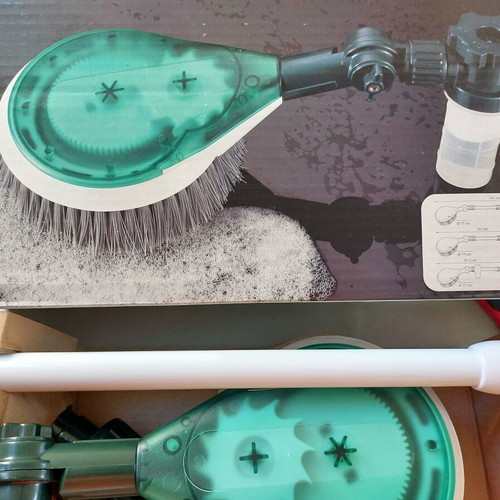 Automatic Rotating Car Wash Brush new in box