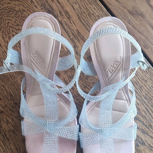 Zara vinyl sandals like new with shiny details size 37