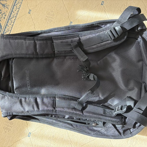 Course Motorcycle Bag like new, hard shell with laptop compartment