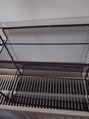 Tabletop organizer stand, 2-tier wire surface