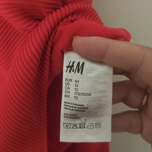 H&M red one-piece swimsuit like new, size XXL