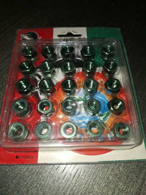 Aluminum nuts m8 green new, pack of 50 pieces