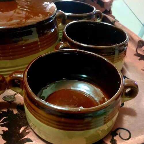 Vintage ceramic cookware set like new