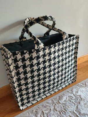 H&M Pied De Poule tote bag σαν καινούργιο, μεγάλος εσωτερικός χώρος, εκρού και μαύρο