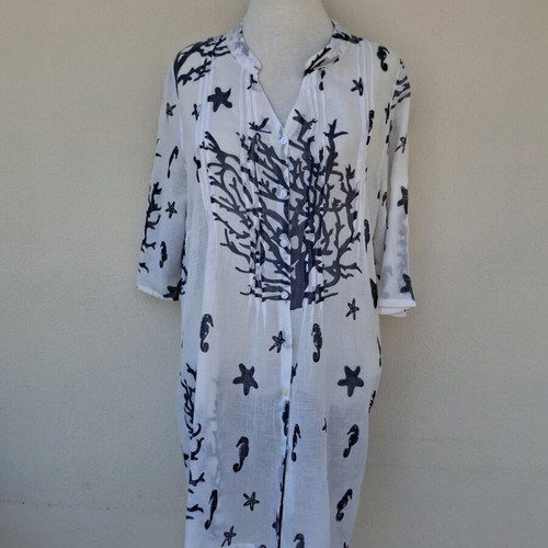 Tunic with coral design like new, sizes M-L, white and blue