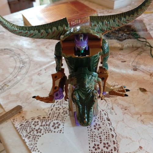 Transformer dinosaur used in excellent condition