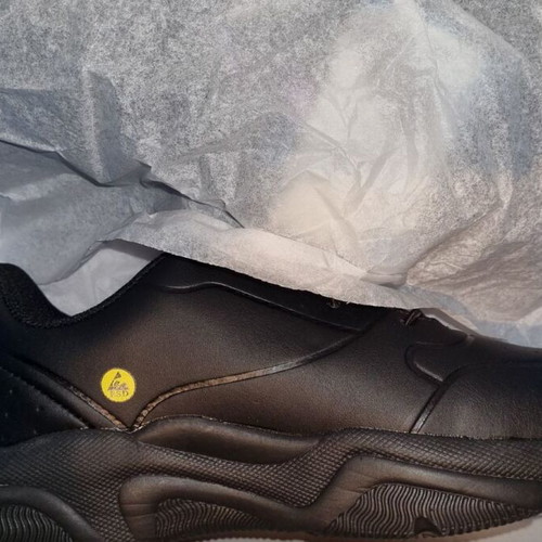 Safety Jogger anti-slip shoes new, sizes 35, 38, 41, black