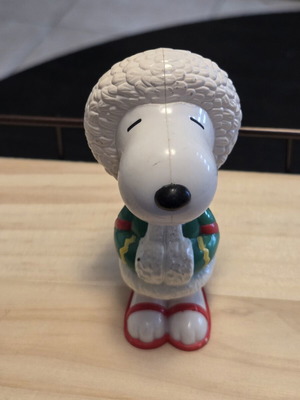 Snoopy Alaska McDonald's Happy Meal toy 1999 like new