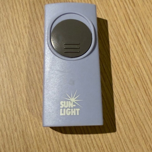Pocket flashlight like new, small and practical