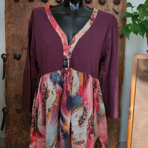 Boho tunic with bell sleeves and tie dye pattern, new, cotton and silk, one size