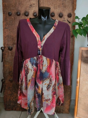 Boho tunic with bell sleeves and tie dye pattern, new, cotton and silk, one size