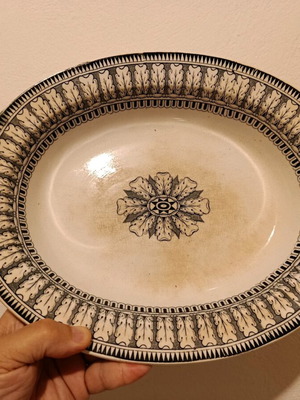 English vegetable tureen Windsor late 19th century, like new