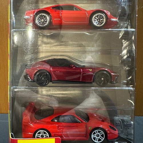 Hotwheels Ferrari 5 Pack new, sealed