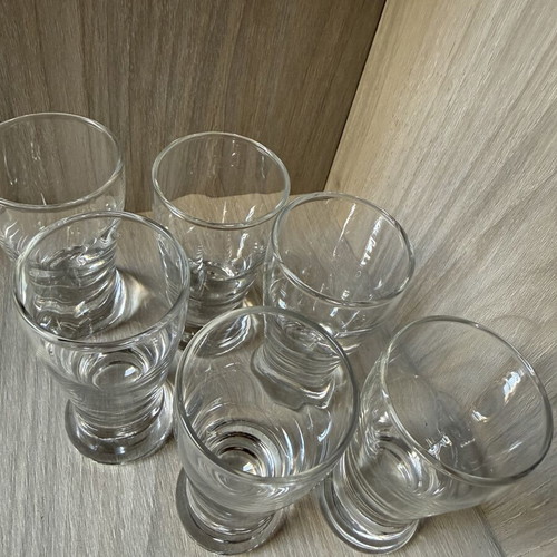 Shot glasses set of 6, like new, glass