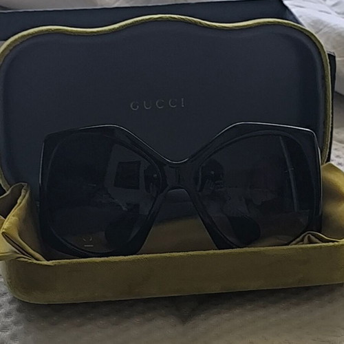 Gucci sunglasses GG0875S 001 62 new, black acetate