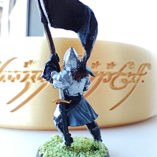 Games Workshop LOTR Gondor Banner Bearer metal miniature 2003