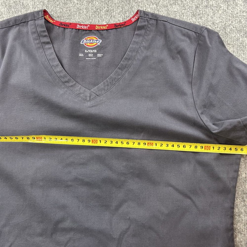 Dickies women's medical scrub top used, size Large, gray