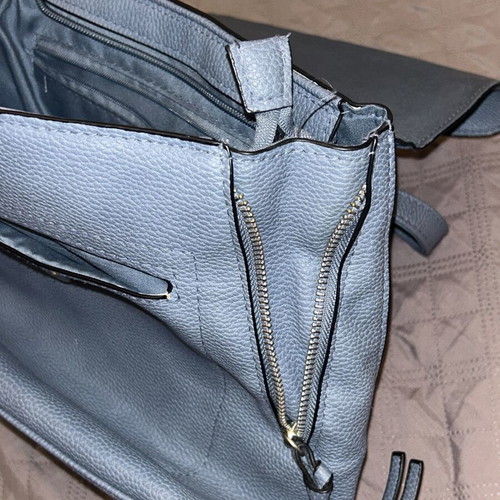 Pull and Bear blue backpack like new with magnetic clasp