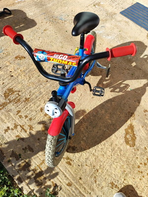 Tomas kids bike used, blue, with training wheels for boys up to 5 years