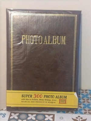 Photo album like new, 300 slots, 10x15 cm photos