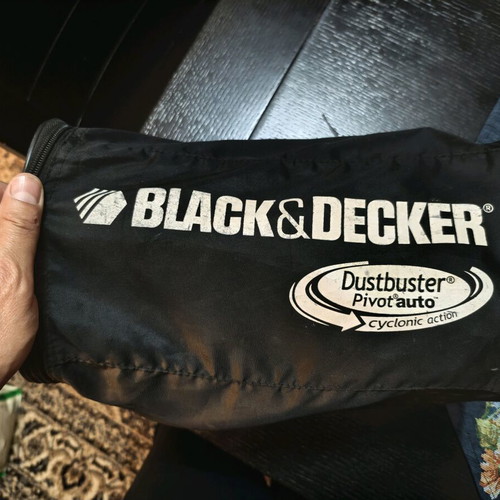 Black & Decker Dustbuster Pivot 12V car vacuum cleaner used