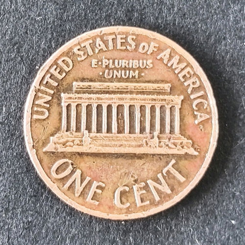 One cent 1971 used with error inverted 1 and hook on T