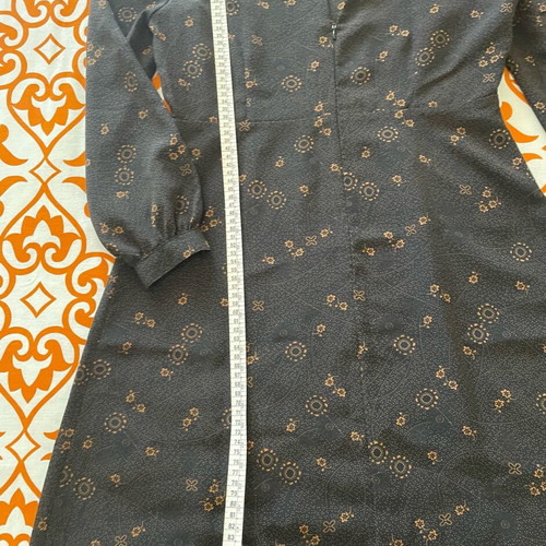 Short seasonal dress like new, black and brown shades, size L
