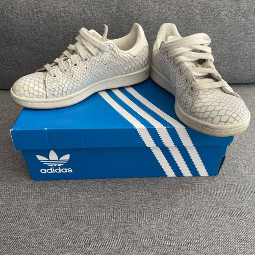 adidas gazelle silver green womens adidas Women's Samba OG Shoes