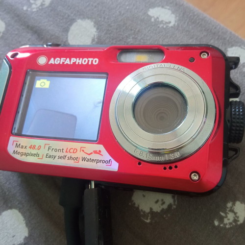 Agfaphoto Realishot WP 8000 used with broken screen for repair or parts