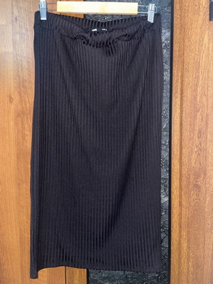 Sinsay black long skirt size L like new