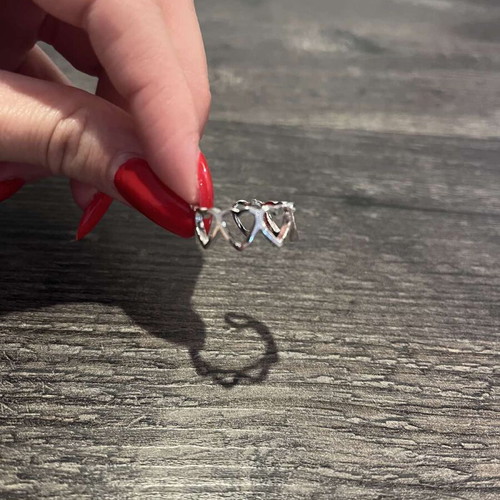 Silver ring brand new in excellent condition