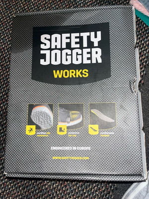 Safety Jogger low work shoes like new, size 44, black