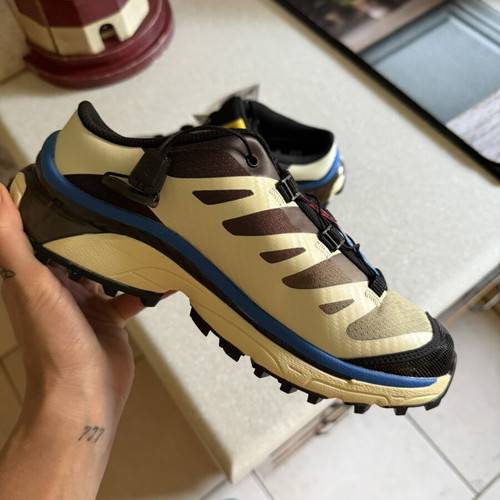 Salomon x Maison Margiela XT4 sport shoes brand new, size 39.5, black beige