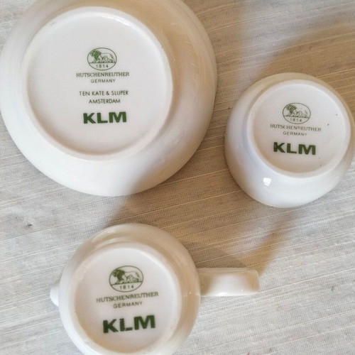 KLM collectible porcelain set 21 pieces like new