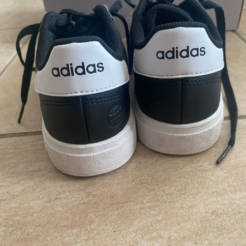 Adidas sneakers size 36 like new, black and white