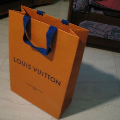 Louis Vuitton medium size bag unused 36x25x11