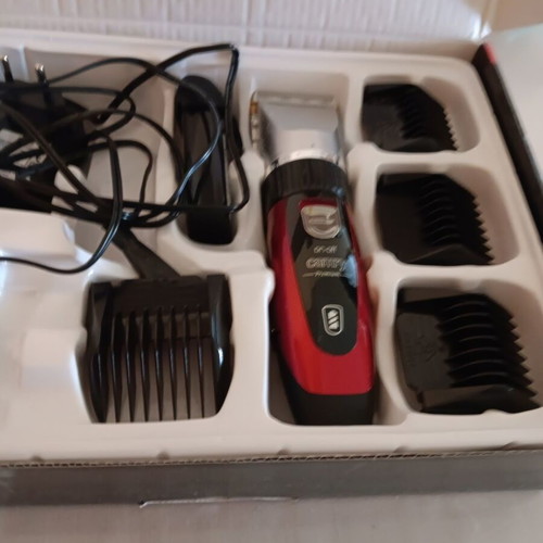 Camry dog grooming clipper like new