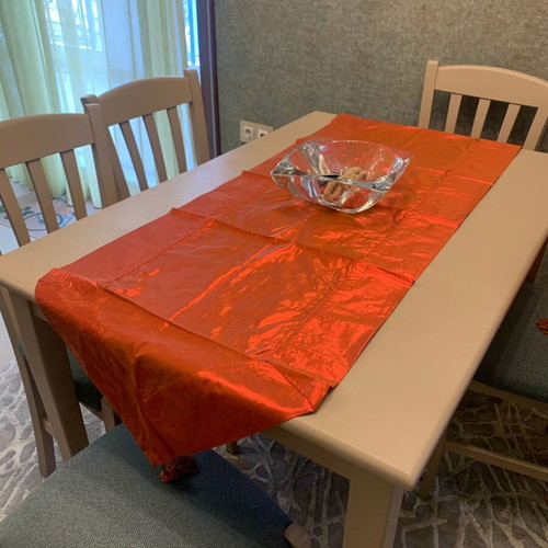 Set of square cloth, tablecloth and runner new