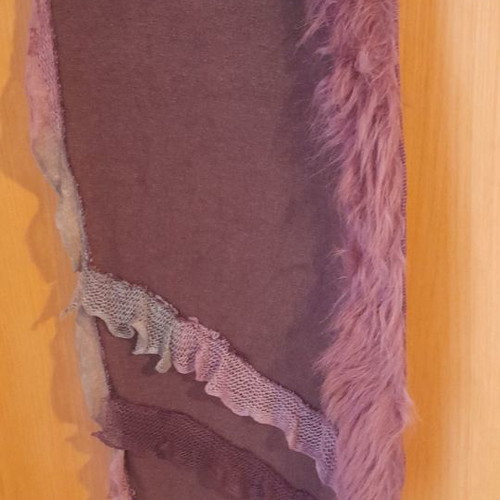 Scarf with fur and lace like new, pink and purple