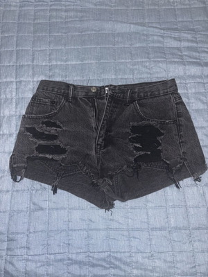 Pull&Bear women's black ripped denim shorts, size M EUR 38