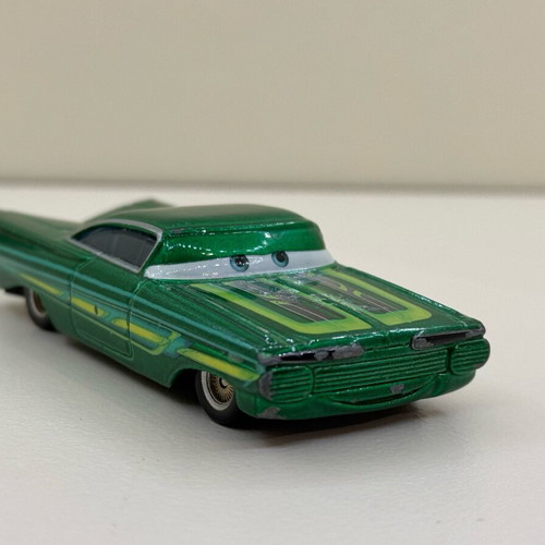 Chevrolet Impala TM 1:55 Disney Pixar Cars collectible toy car