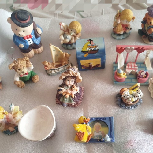 Vintage decorative collection used, made of clay and wood