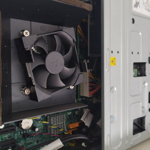 Lenovo M72e i3 2120 desktop used with 6GB RAM and 250GB HDD