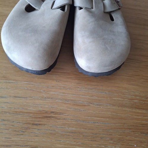 Birkenstock clogs like new, size 40, beige