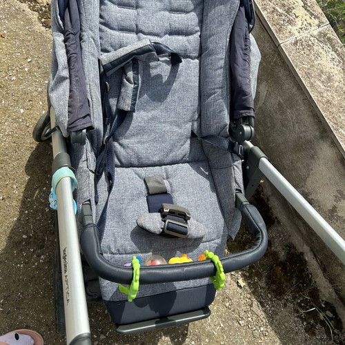 Inglesina Aptica stroller like new, blue gray with accessories